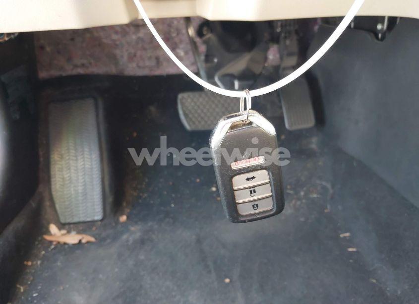 Photo 11 of 2013 Honda Accord EX-L (VIN 1HGCR2F84DA010785)