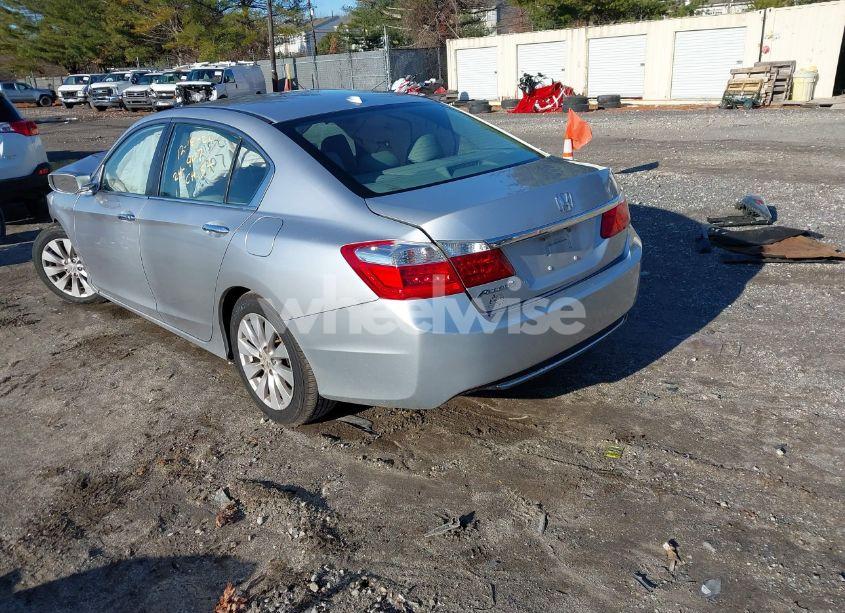 Photo 3 of 2013 Honda Accord EX-L (VIN 1HGCR2F84DA031765)