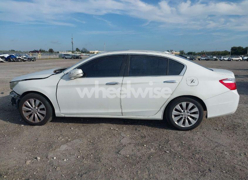 Photo 15 of 2013 Honda Accord EX-L (VIN 1HGCR2F84DA098799)