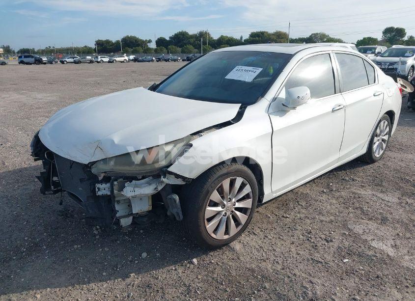 Photo 2 of 2013 Honda Accord EX-L (VIN 1HGCR2F84DA098799)