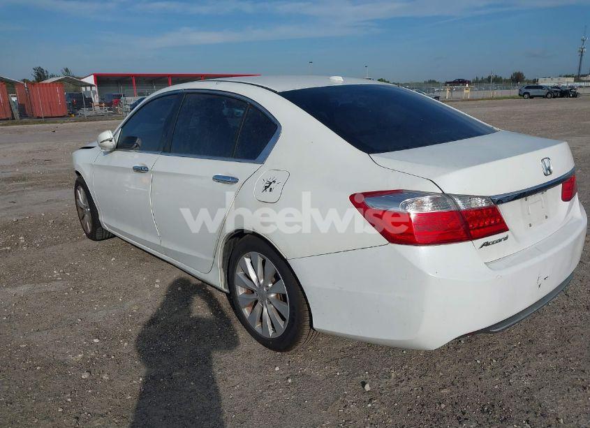 Photo 3 of 2013 Honda Accord EX-L (VIN 1HGCR2F84DA098799)