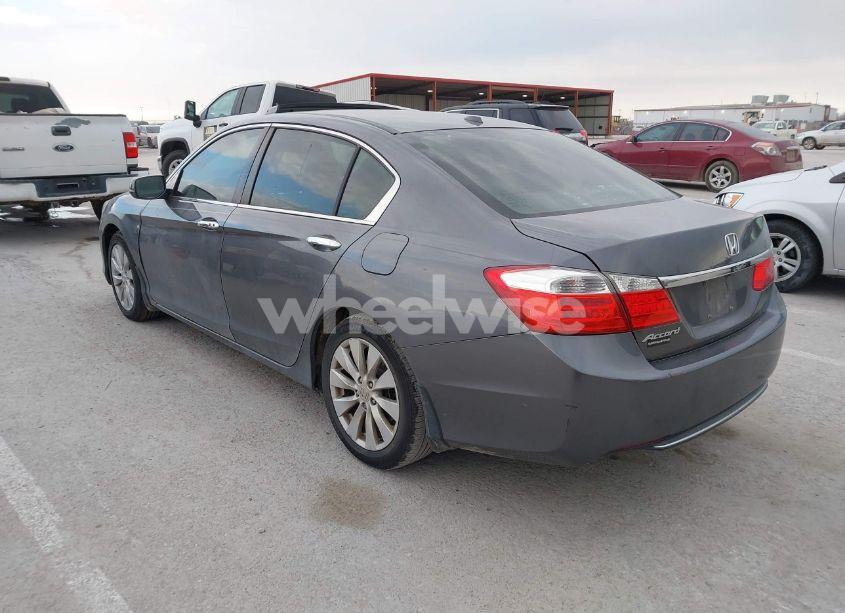 Photo 3 of 2013 Honda Accord EX-L (VIN 1HGCR2F84DA100549)