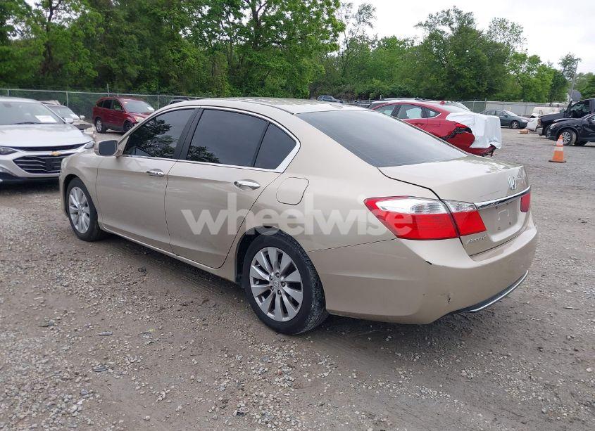 Photo 3 of 2013 Honda Accord EX-L (VIN 1HGCR2F84DA118159)