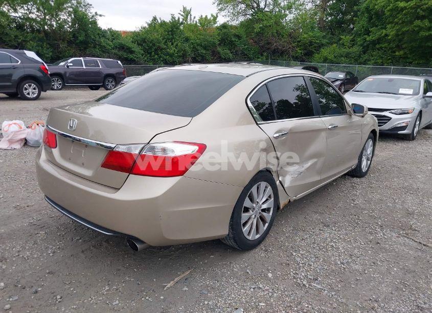 Photo 4 of 2013 Honda Accord EX-L (VIN 1HGCR2F84DA118159)