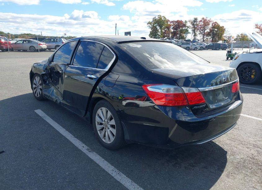 Photo 3 of 2013 Honda Accord EX-L (VIN 1HGCR2F84DA124575)