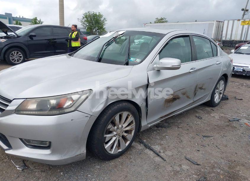 Photo 6 of 2013 Honda Accord EX-L (VIN 1HGCR2F84DA154062)