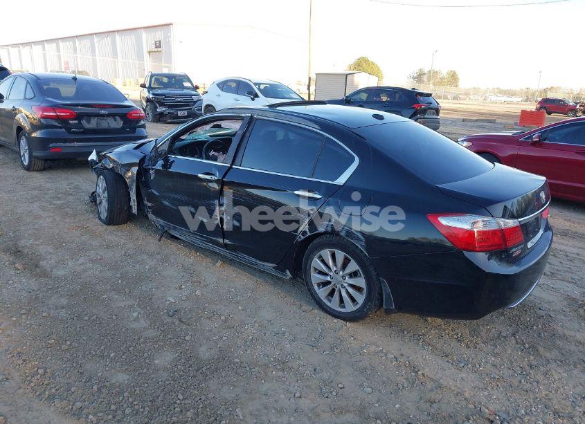 Photo 3 of 2013 Honda Accord EX-L (VIN 1HGCR2F84DA206094)