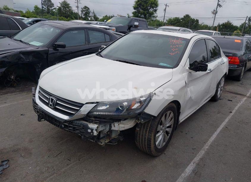 Photo 2 of 2013 Honda Accord EX-L (VIN 1HGCR2F84DA224871)