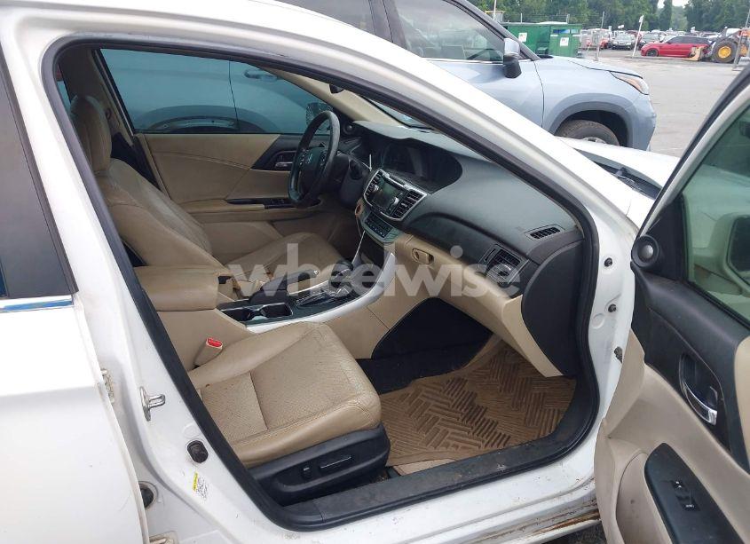 Photo 5 of 2013 Honda Accord EX-L (VIN 1HGCR2F84DA224871)