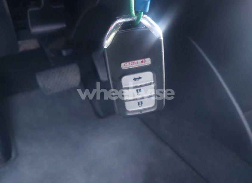 Photo 11 of 2013 Honda Accord EX-L (VIN 1HGCR2F84DA242240)