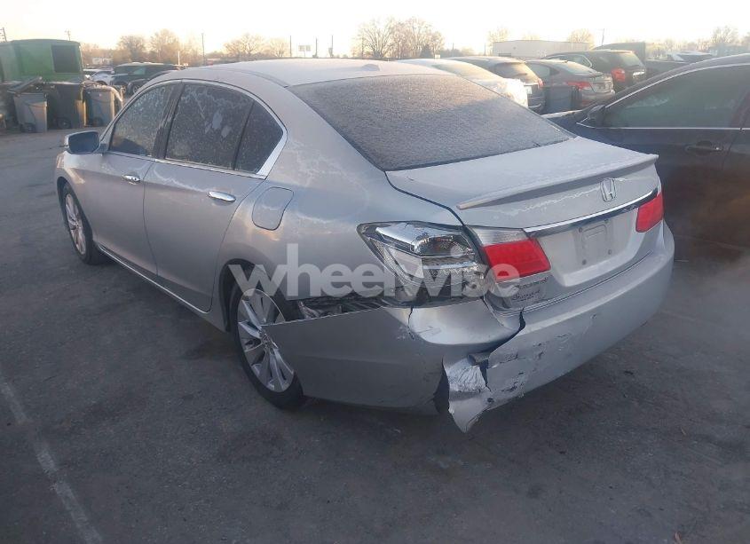 Photo 3 of 2013 Honda Accord EX-L (VIN 1HGCR2F84DA242240)