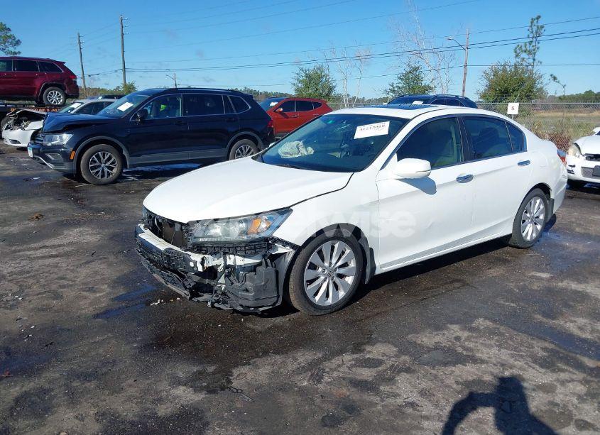 Photo 2 of 2014 Honda Accord EX-L (VIN 1HGCR2F84EA062306)
