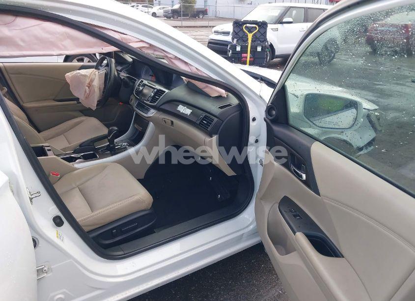 Photo 5 of 2014 Honda Accord EX-L (VIN 1HGCR2F84EA062306)