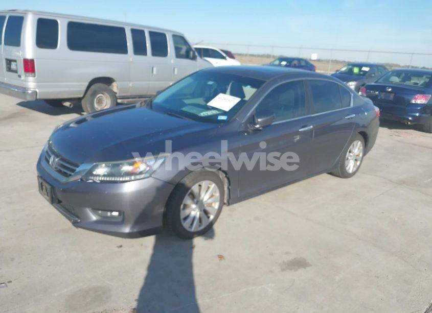 Photo 2 of 2014 Honda Accord EX-L (VIN 1HGCR2F84EA224127)