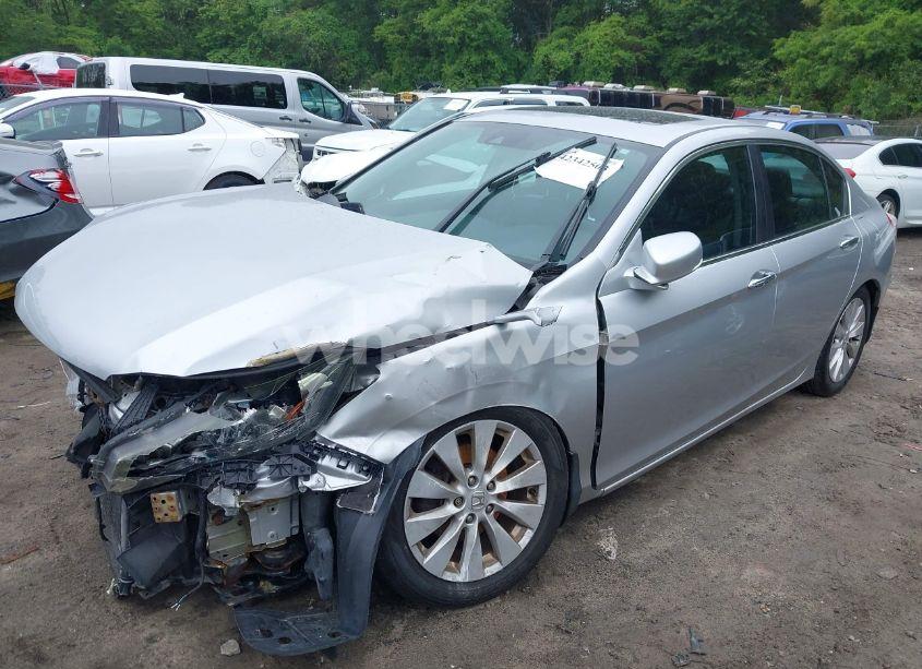 Photo 2 of 2014 Honda Accord EX-L (VIN 1HGCR2F84EA303409)