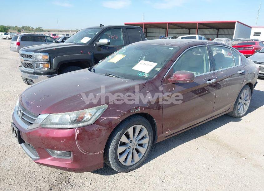 Photo 2 of 2015 Honda Accord EX-L (VIN 1HGCR2F84FA017030)