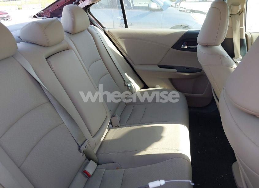 Photo 8 of 2015 Honda Accord EX-L (VIN 1HGCR2F84FA017030)