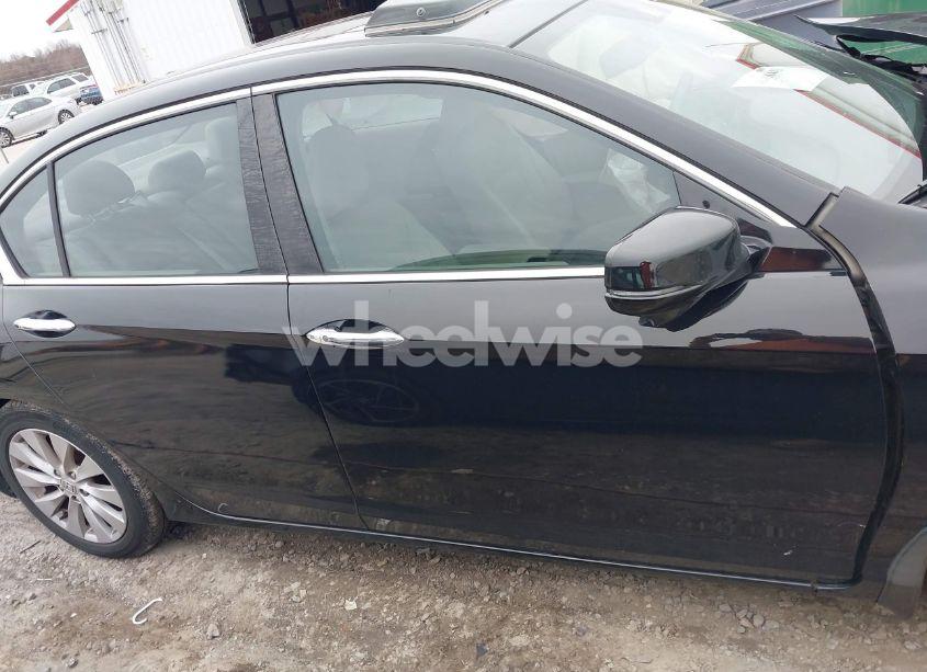 Photo 14 of 2015 Honda Accord EX-L (VIN 1HGCR2F84FA094660)