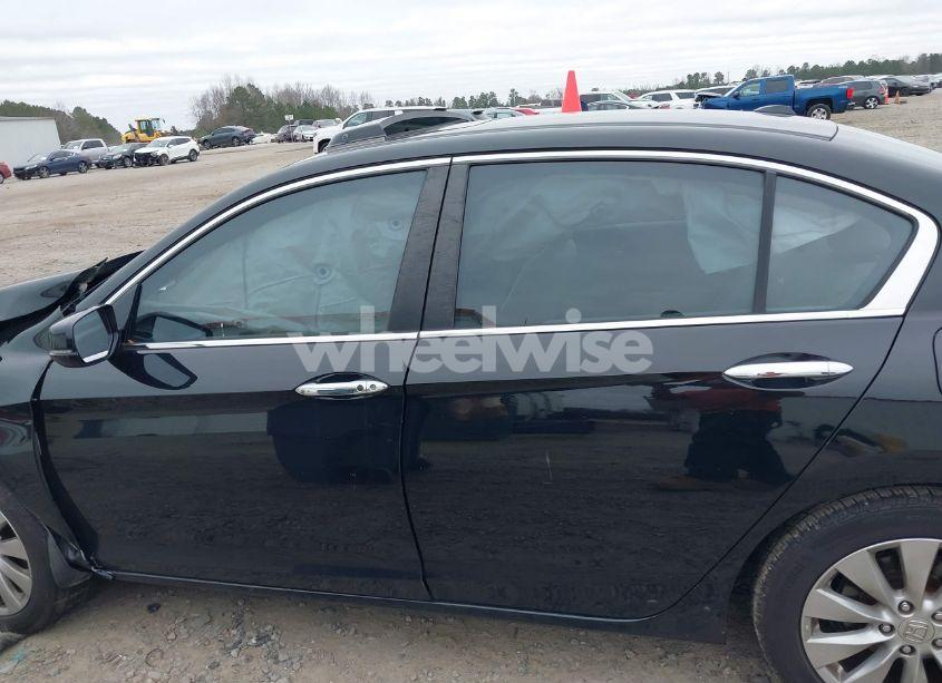 Photo 15 of 2015 Honda Accord EX-L (VIN 1HGCR2F84FA094660)