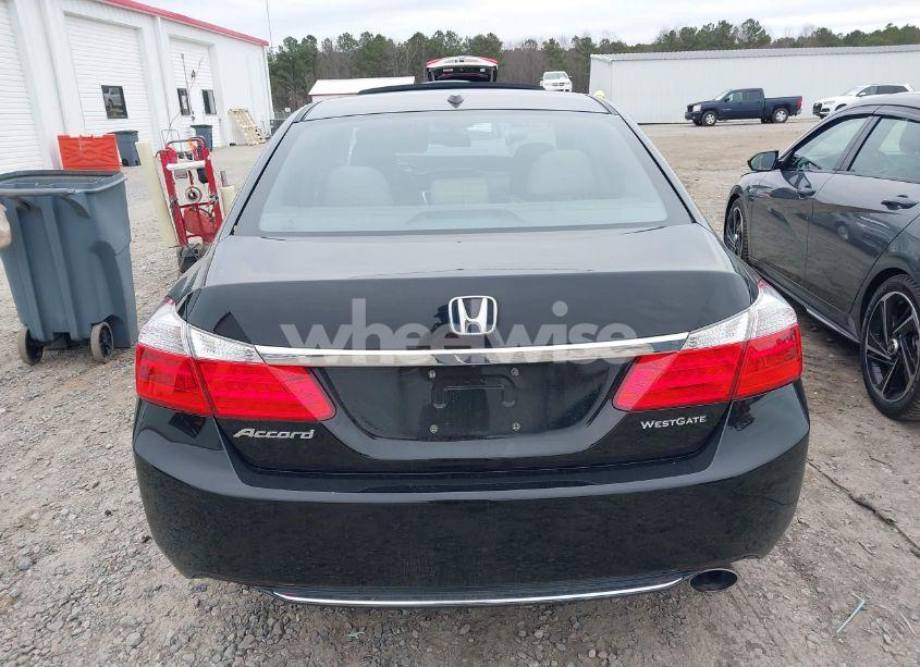 Photo 17 of 2015 Honda Accord EX-L (VIN 1HGCR2F84FA094660)