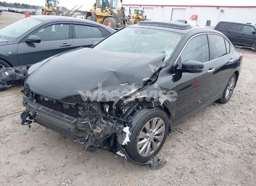 Photo 2 of 2015 Honda Accord EX-L (VIN 1HGCR2F84FA094660)