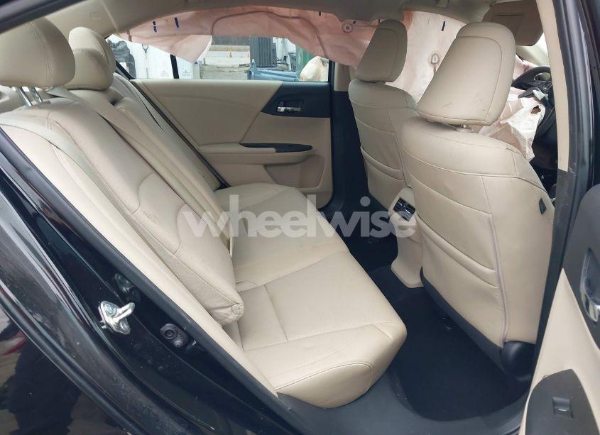 Photo 8 of 2015 Honda Accord EX-L (VIN 1HGCR2F84FA094660)