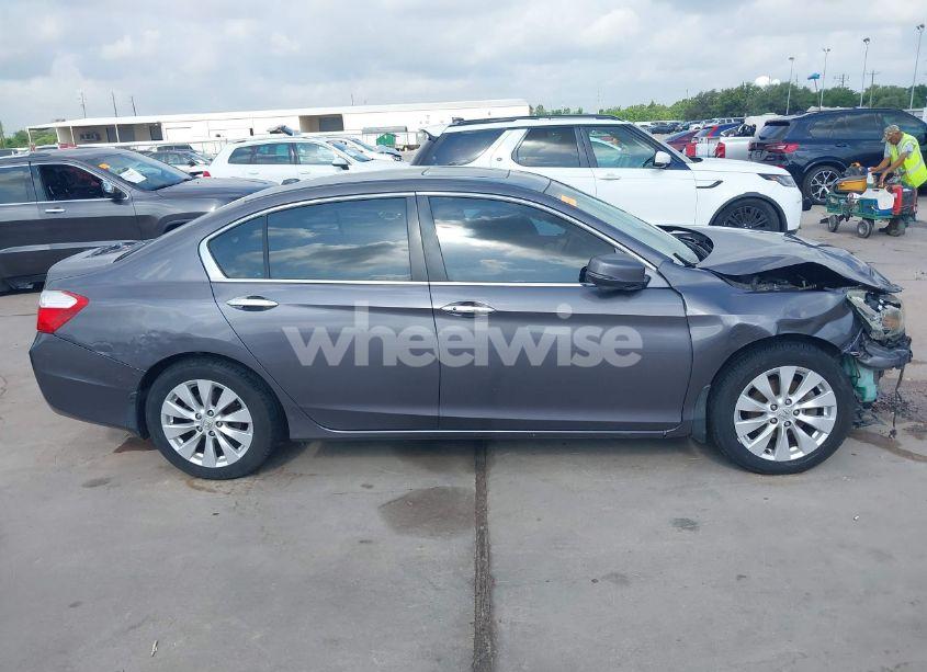 Photo 14 of 2015 Honda Accord EX-L (VIN 1HGCR2F84FA117385)