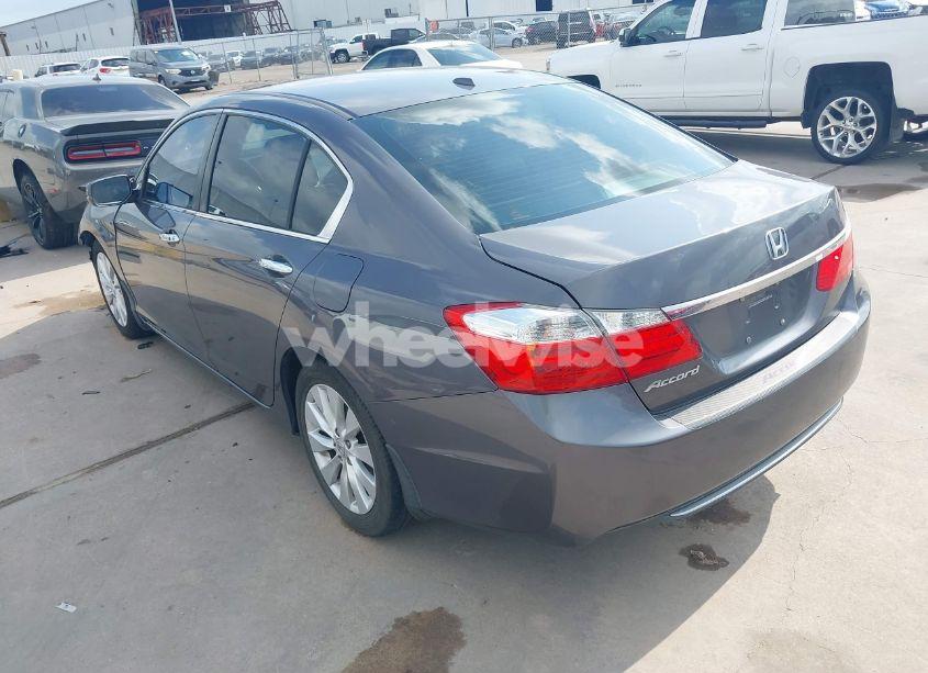 Photo 3 of 2015 Honda Accord EX-L (VIN 1HGCR2F84FA117385)