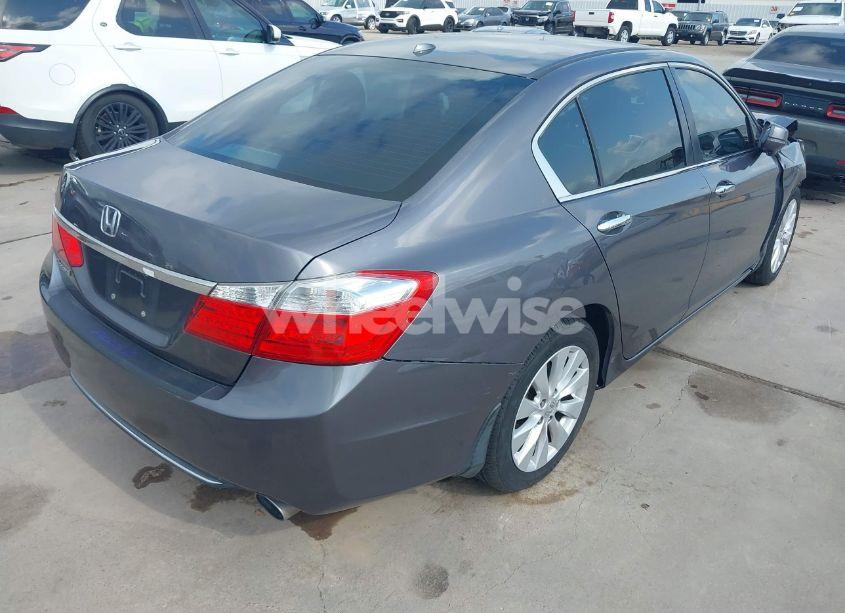 Photo 4 of 2015 Honda Accord EX-L (VIN 1HGCR2F84FA117385)