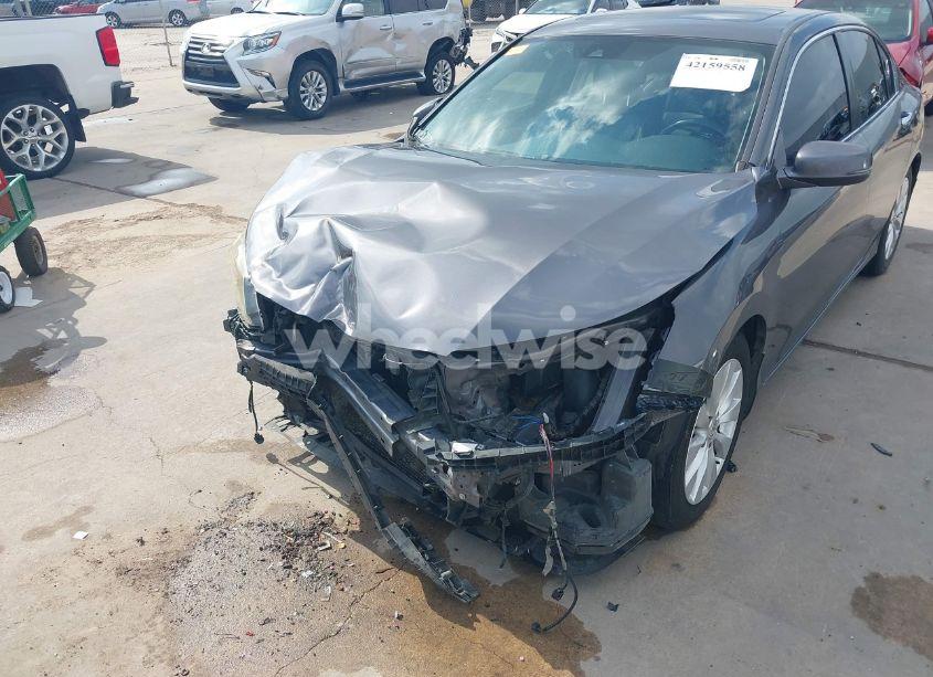 Photo 6 of 2015 Honda Accord EX-L (VIN 1HGCR2F84FA117385)
