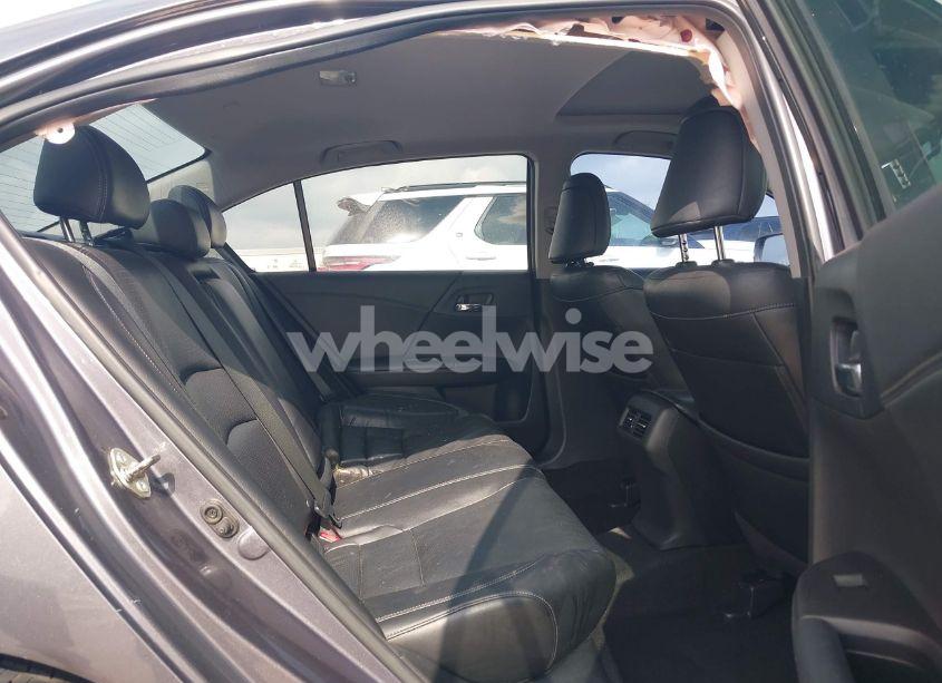 Photo 8 of 2015 Honda Accord EX-L (VIN 1HGCR2F84FA117385)