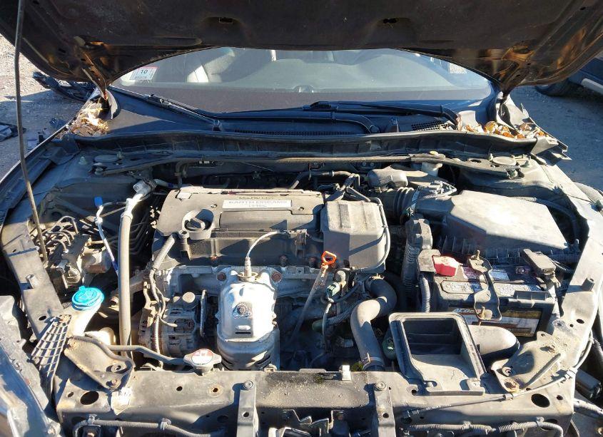 Photo 10 of 2015 Honda Accord EX-L (VIN 1HGCR2F84FA144070)