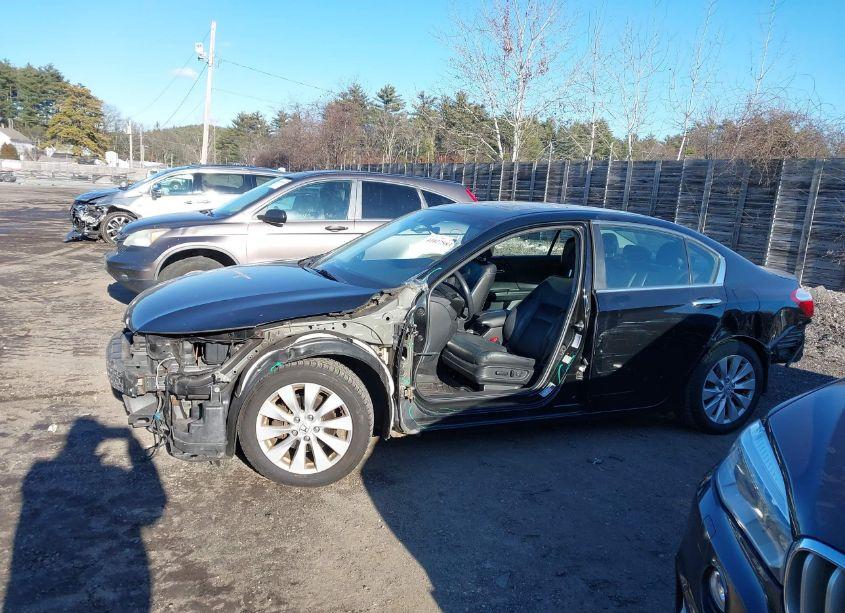 Photo 15 of 2015 Honda Accord EX-L (VIN 1HGCR2F84FA144070)