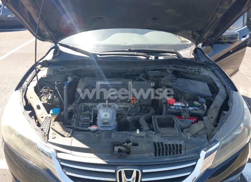 Photo 10 of 2015 Honda Accord EX-L (VIN 1HGCR2F84FA168076)