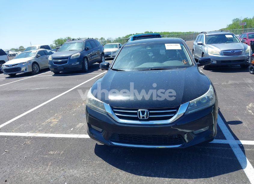 Photo 12 of 2015 Honda Accord EX-L (VIN 1HGCR2F84FA168076)