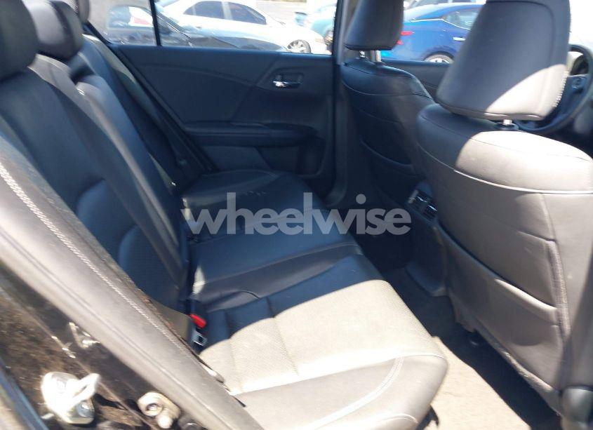 Photo 8 of 2015 Honda Accord EX-L (VIN 1HGCR2F84FA168076)