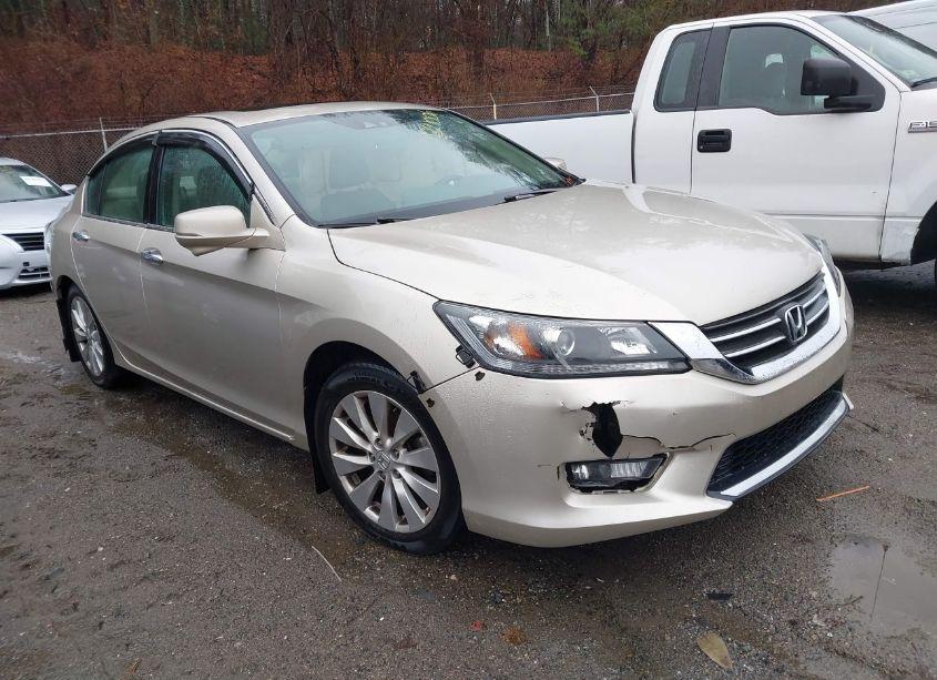 2015 Honda Accord EX-L (VIN 1HGCR2F84FA210620) main photo