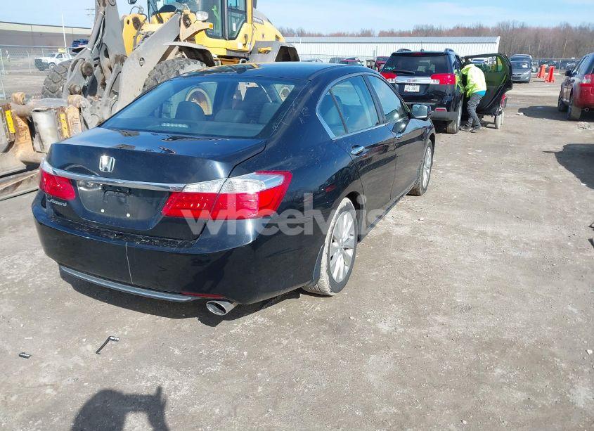 Photo 4 of 2015 Honda Accord EX-L (VIN 1HGCR2F84FA269862)