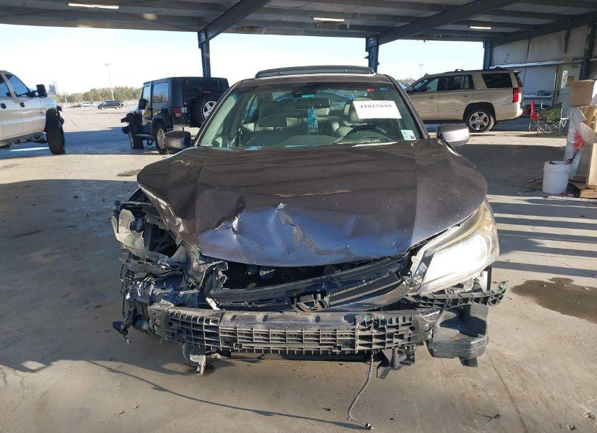 Photo 10 of 2015 Honda Accord EX-L (VIN 1HGCR2F84FA272812)