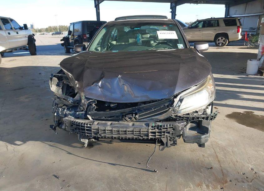 Photo 12 of 2015 Honda Accord EX-L (VIN 1HGCR2F84FA272812)