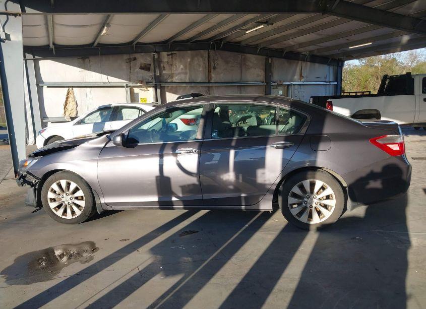 Photo 14 of 2015 Honda Accord EX-L (VIN 1HGCR2F84FA272812)