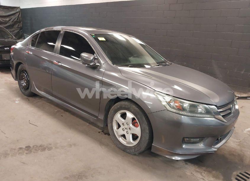 2015 Honda Accord EX-L (VIN 1HGCR2F84FA275998) main photo