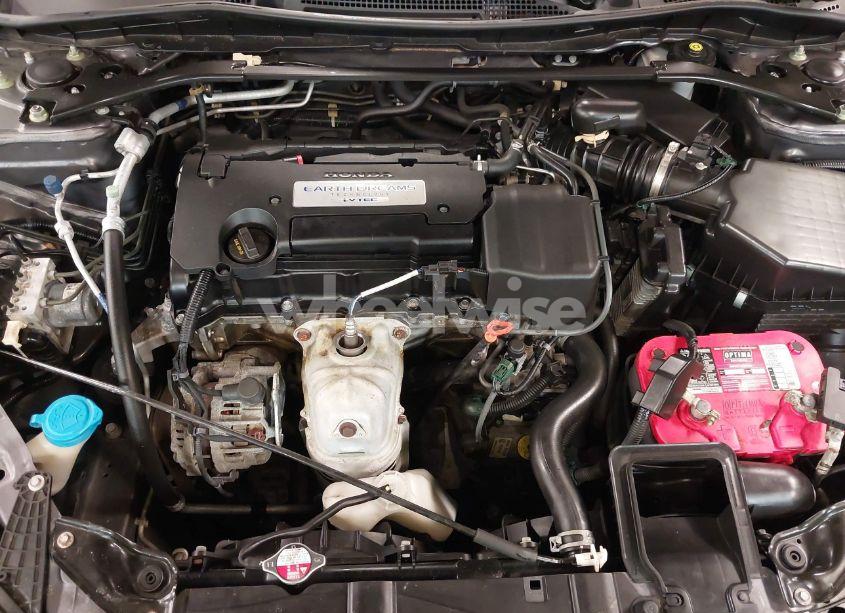 Photo 10 of 2015 Honda Accord EX-L (VIN 1HGCR2F84FA275998)