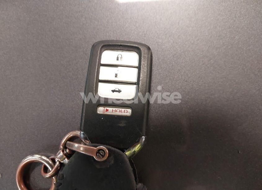 Photo 11 of 2015 Honda Accord EX-L (VIN 1HGCR2F84FA275998)