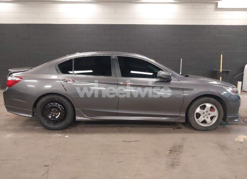 Photo 13 of 2015 Honda Accord EX-L (VIN 1HGCR2F84FA275998)