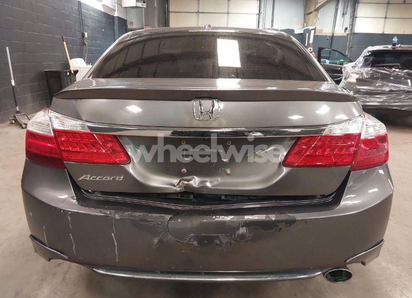 Photo 6 of 2015 Honda Accord EX-L (VIN 1HGCR2F84FA275998)