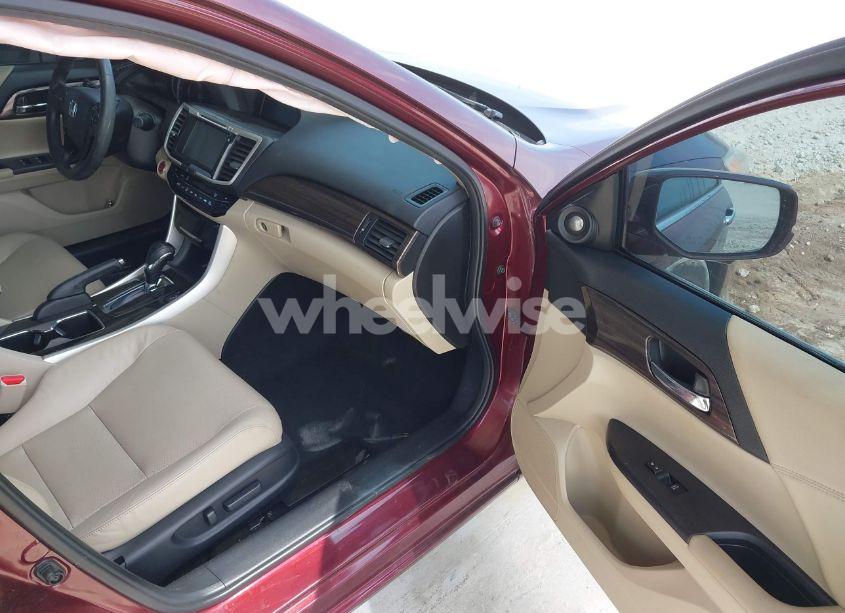 Photo 5 of 2016 Honda Accord EX-L (VIN 1HGCR2F84GA024531)