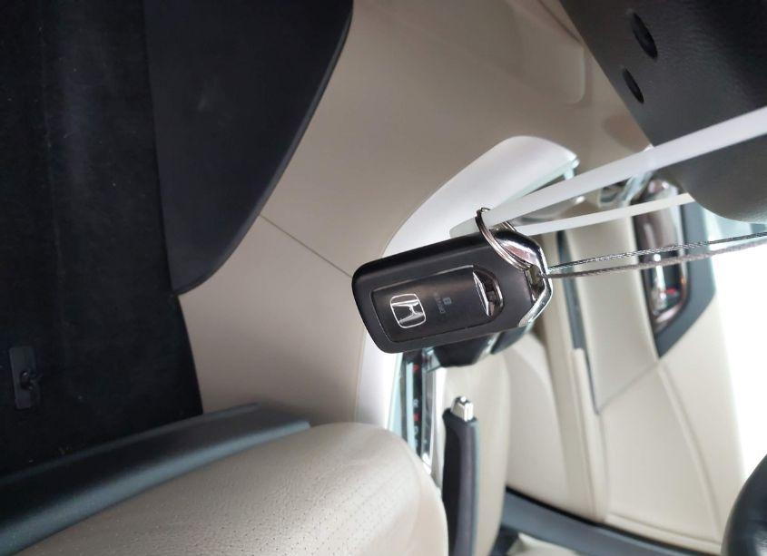 Photo 11 of 2016 Honda Accord EX-L (VIN 1HGCR2F84GA055679)