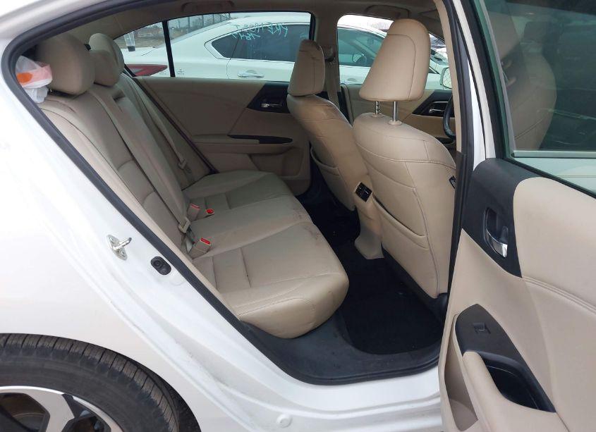 Photo 8 of 2016 Honda Accord EX-L (VIN 1HGCR2F84GA055679)