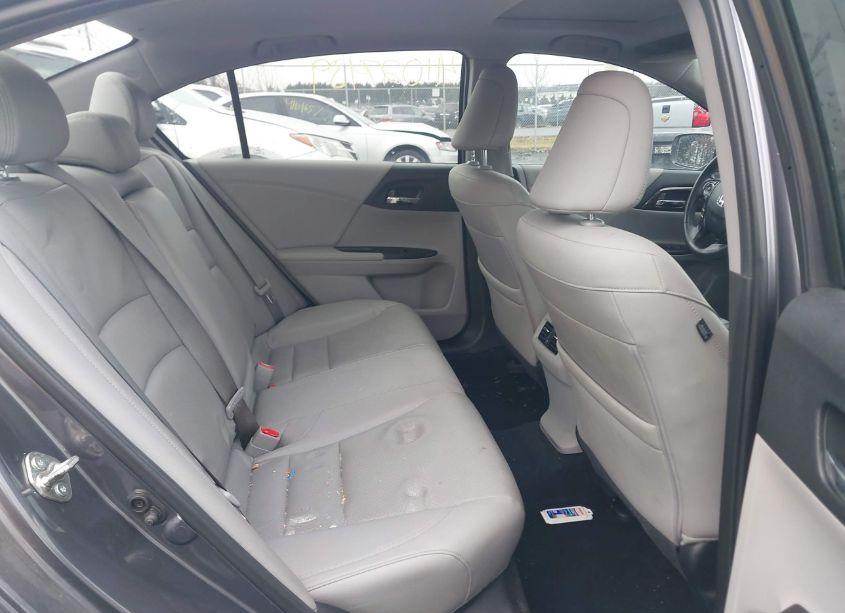 Photo 8 of 2016 Honda Accord EX-L (VIN 1HGCR2F84GA078606)